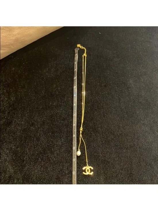 CHANEL Gold-Tone Lariat Necklace with Pearl and CC Charm - Picture 6 of 8